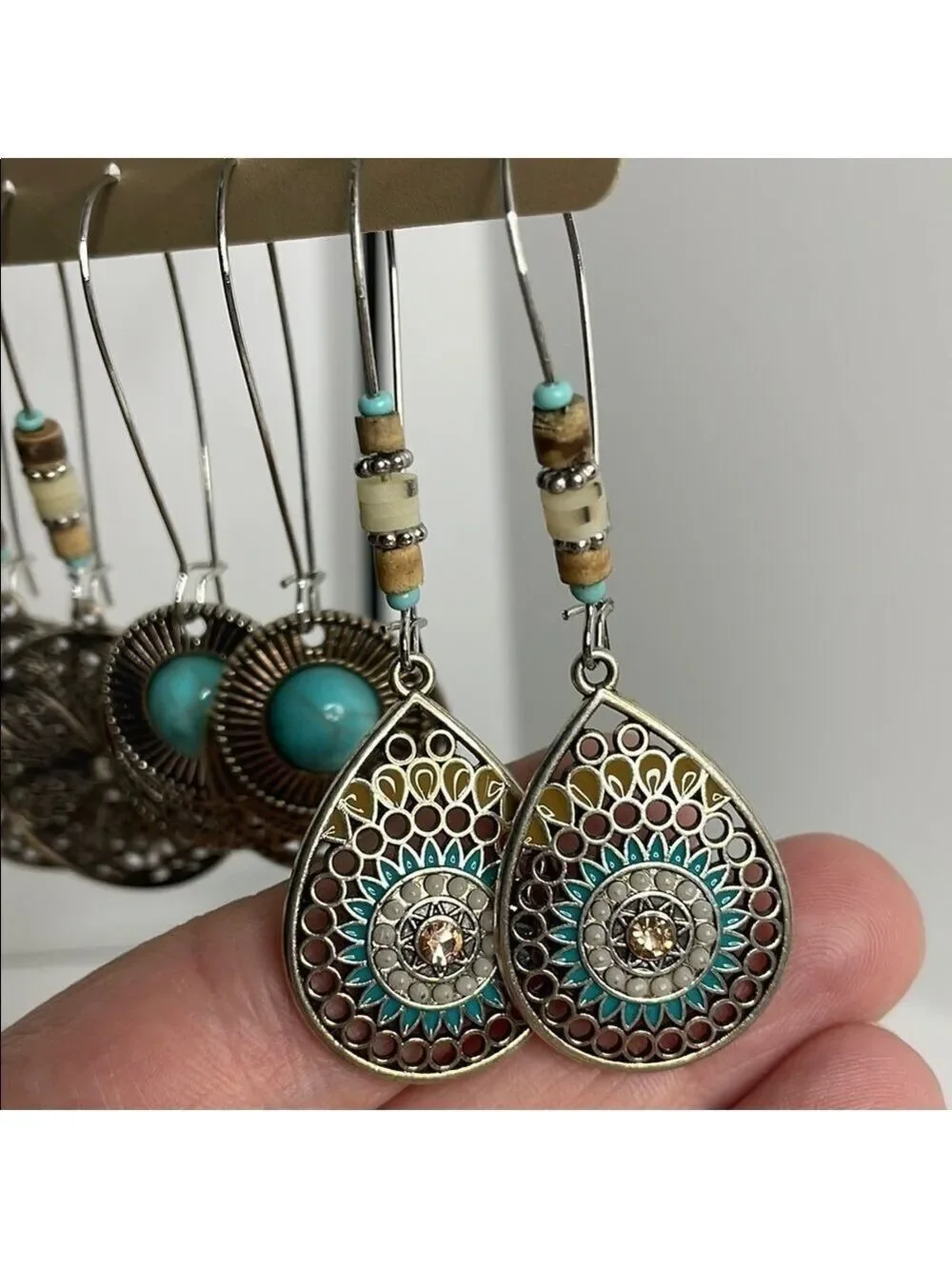 Fashion Jewelry this exquisite